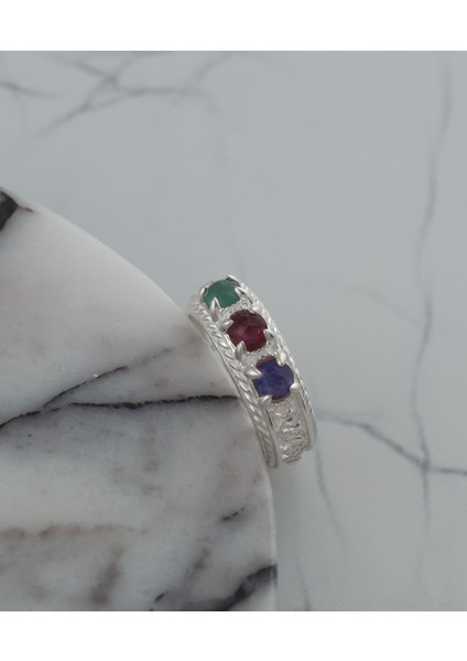 925 Ayar Otantik Telkari Sanatı Opak Yakut, Safir ve Zümrüt Alyans Kadın Gümüş Yüzük fırsatları