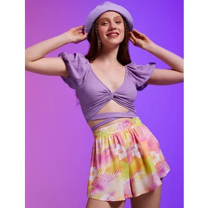 Crop Tişört Çapraz Detaylı V Yaka