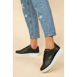 Kadın Günlük Sneaker – Suni Deri, Ortopedik Düz Taban, Koku ve Terleme Önleyici Bağcıklı Ayakkabı