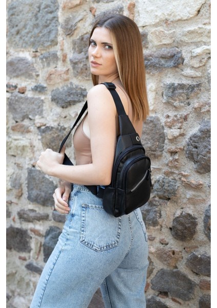 Vegan Deri Kulaklık Çıkışlı Unisex Çapraz Sırt Çantası | Göğüs Çantası | Jnp fiyatları