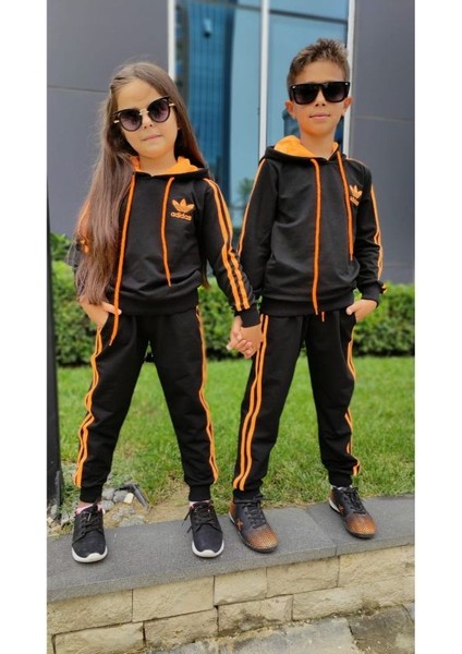 Adidas Nakişli Şeritli Kapişonlu Garson Beden Unisex Çocuk & Kardeş Kombin Eşofman Takimi