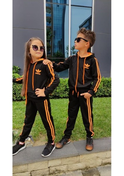 Adidas Nakişli Şeritli Kapişonlu Garson Beden Unisex Çocuk & Kardeş Kombin Eşofman Takimi