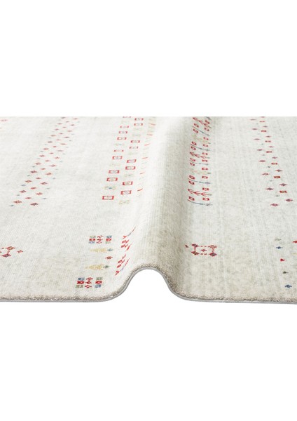 Zara Zr 06 Beige Otantik Desenli Özel Hav Vermeyen ve Kolay Temizlenebilir Bambu Viskonu Kullanılarak El Emeği ile Özel Tezgahlarda Üretilen Modern Uşak Halısı