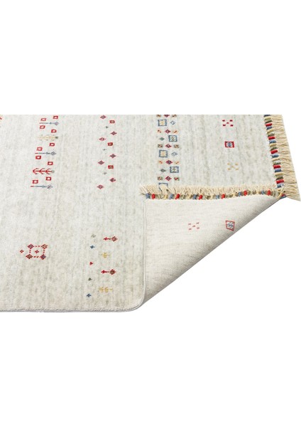 Zara Zr 06 Beige Otantik Desenli Özel Hav Vermeyen ve Kolay Temizlenebilir Bambu Viskonu Kullanılarak El Emeği ile Özel Tezgahlarda Üretilen Modern Uşak Halısı