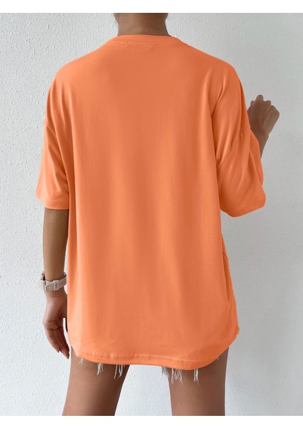 Kadın Happiness Baskılı Oversize T-Shirt fiyatları