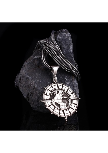 Dünya Haritası Işlemeli 925 Ayar Gümüş Kolye