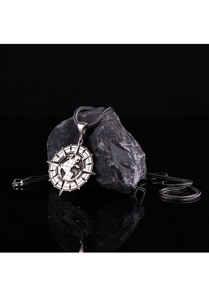 Dünya Haritası Işlemeli 925 Ayar Gümüş Kolye fiyatları