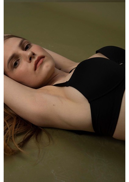 Kadın Essential Dolgulu Push-Up Siyah Sütyen 3004