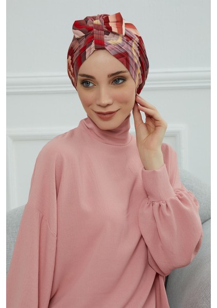 Desenli Önden Fiyonklu Bone,desen 28,b-7yd