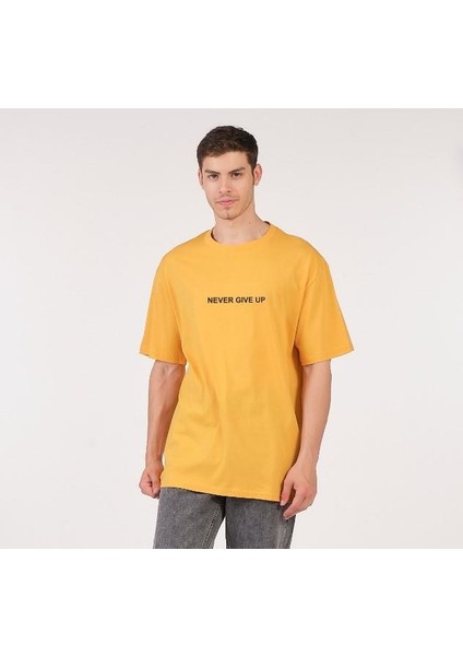 Unisex (Erkek -Kadın) Oversize ( Bol-Salaş ) T-Shirt Renk Hardal Never Give Up