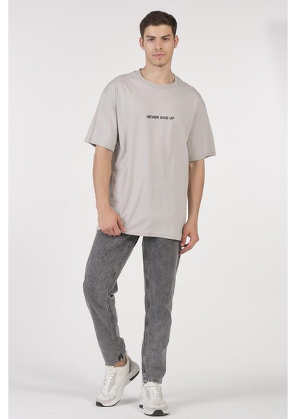 Unisex (Erkek -Kadın) Oversize ( Bol-Salaş ) T-Shirt Renk Gri Never Give Up