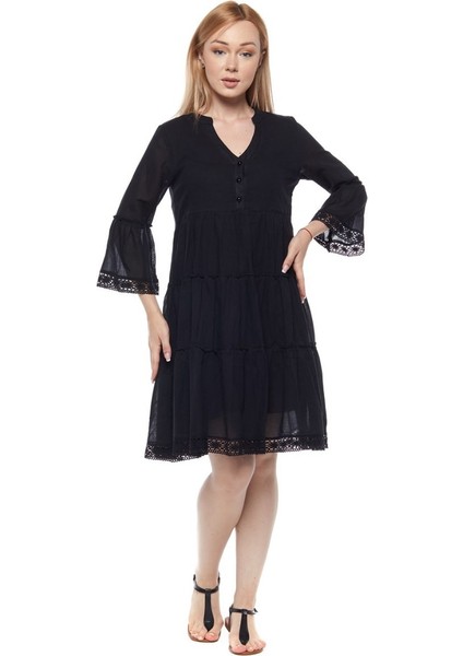 Kısa Kollu Siyah Düğmeli Elbise