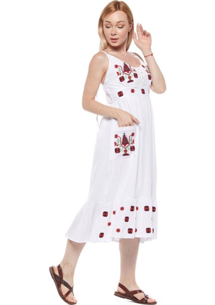 Şile Bezi Beyaz Otantik Askılı Nakışlı Elbise modelleri