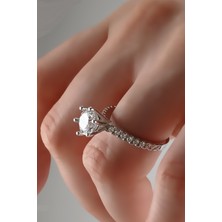 Crystal Diamond Zirconia  0.60 Karat Tektaş Yüzük