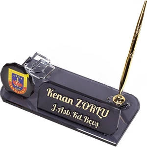 İsimlik Sepeti Jandarma Kristal Masa Isimliği Terfi Masaüstü Isimlik