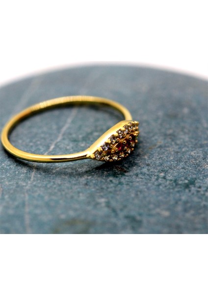 Altın Yüzük - Mekik Göz Kadın 14 Ayar Altın Yüzük-Nano Yakut Taşlı Göz Minimal Hediye Altın Yüzük-Izabel Nazar Boncuğu Modern Tasarım Nano Yakutlu Yüzük indirimleri