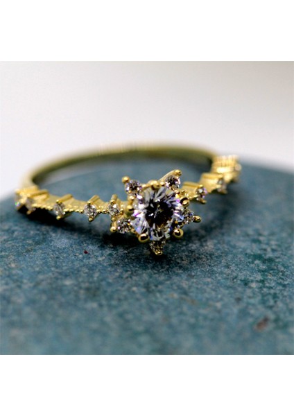 Evlilik Teklifi Altın Yüzük - 14 Ayar Altın Vintage 0.85 Ct Zirkon Taşlı Kadın Yüzük - Sevgiliye