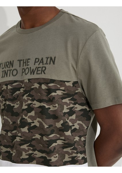 Kamuflaj Desenli Tişört indirimleri
