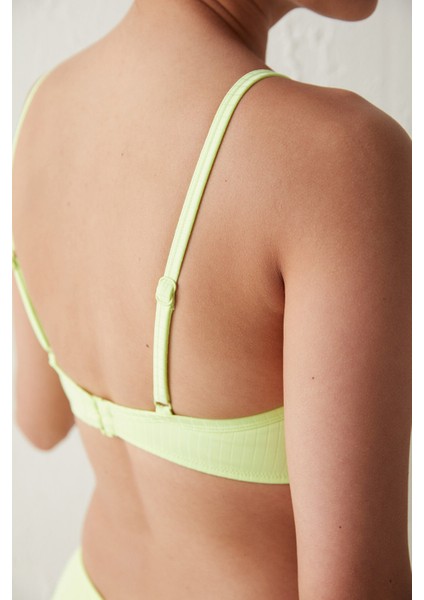 Parlak Yeşil Lively Wrappy Bikini Üstü fırsatları