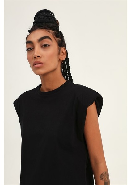 Kadın Vatkalı T-Shirt Siyah