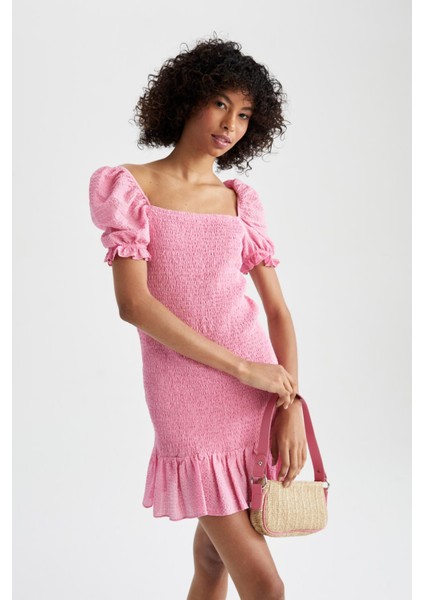 Babydoll Kare Yaka Gofre Dokulu Balon Kollu Mini Yazlık Elbise X6766AZ22SM indirimleri