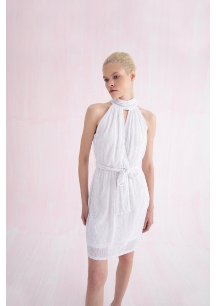 Nihan Peker Tasarım Dik Yaka Beli Kuşaklı Tül Detaylı Mini Abiye Elbise X9197AZ22SM fiyatları