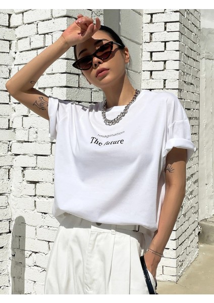 Kadın Beyaz The Future Baskılı Oversize Tshirt