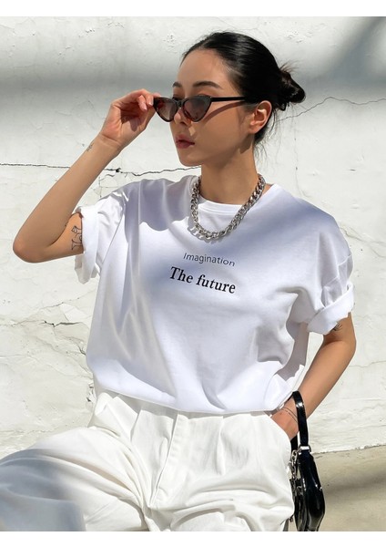 Kadın Beyaz The Future Baskılı Oversize Tshirt modelleri