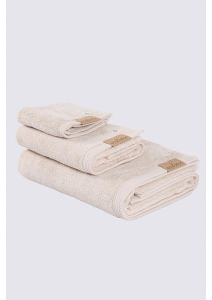 Pure Cotton 3'lü Havlu Seti Organik Pamuk Kelebek Bordürlü Nakışlı Bej