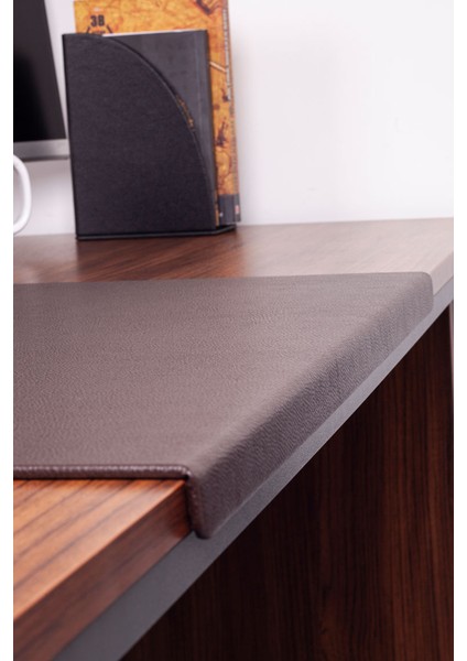 Deri Masa Sümeni Kahve Kenar Korumalı 60X40CM modelleri