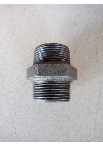 2,5" (75 Mm) Siyah Döküm Nipel