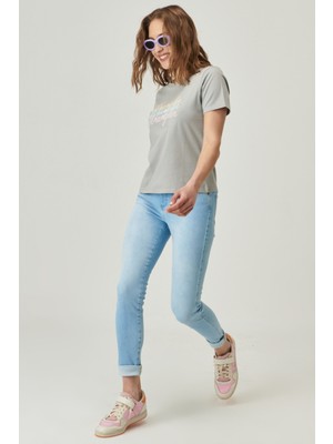 Wrangler Kadın High Rise Skinny Fit Denim Esnek Yüksek Bel Jean Kot Pantolon