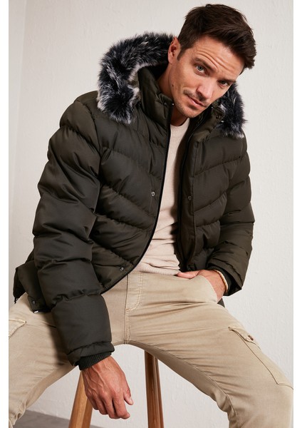 Slim Fit Suni Kürklü Peluş Astarlı Çıkarılabilir Kapüşonlu Şişme Mont Erkek Mont 5761080 B