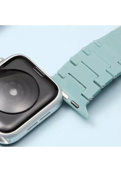 Apple Watch 6 ile Uyumlu Metal Görünümlü Çapraz Silikon Kayış 42-44MM Dalliance Kordon Koyu Yeşil modelleri