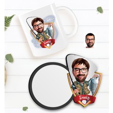 BK Kişiye Özel Erkek Balıkçı Karikatürlü Beyaz Kupa ve Ahşap Bardak Altlığı Hediye Seti-1