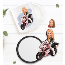BK Kişiye Özel Kadın Motorcu Karikatürlü Beyaz Kupa ve Ahşap Bardak Altlığı Hediye Seti-2
