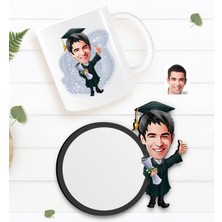 BK Kişiye Özel Erkek Mezun Karikatürlü Beyaz Kupa ve Ahşap Bardak Altlığı Hediye Seti-1