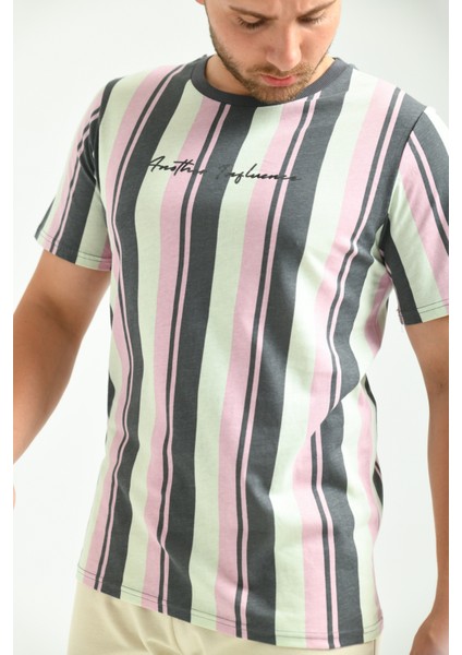 Multi Baskı Detaylı Bisiklet Yaka T-Shirt indirimleri