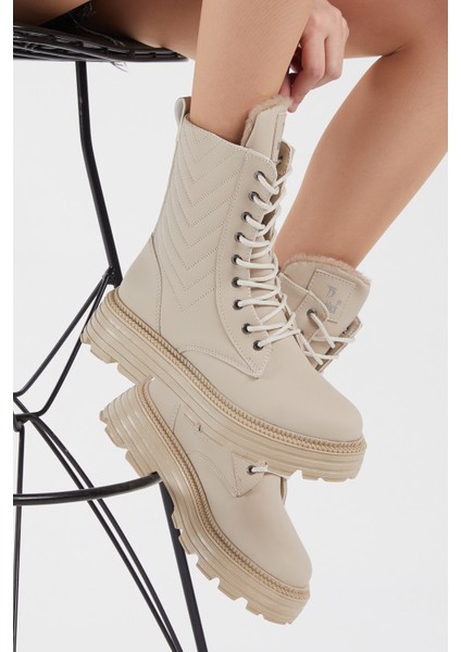 Kadın Krem Cilt Desenli Rahat Kalıp Bağcıklı Bot fırsatları