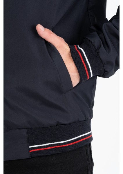 Lacivert Içi Gömlek Astarlı Su ve Rüzgar Geçirmez Mevsimlik Ribaneli Erkek Mont fırsatları