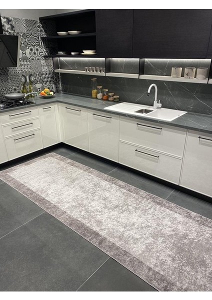 Ladin Model Çizgili Lateks Deri Taban Saçaksız Mutfak Halısı modelleri