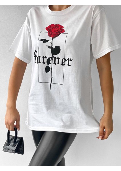 Beyaz Forever Gül Baskılı T-Shirt fiyatları