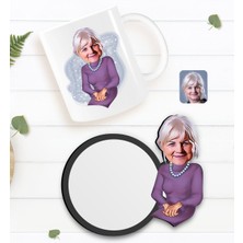 BK Kişiye Özel Büyükanne Karikatürlü Beyaz Kupa ve Ahşap Bardak Altlığı Hediye Seti-1