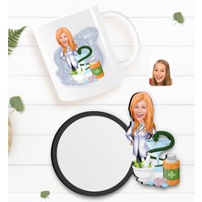 BK Kişiye Özel Kadın Eczacı Karikatürlü Beyaz Kupa ve Ahşap Bardak Altlığı Hediye Seti-2