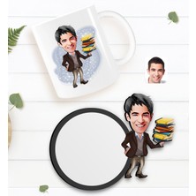 BK Kişiye Özel Erkek Öğretmen Karikatürlü Beyaz Kupa ve Ahşap Bardak Altlığı Hediye Seti