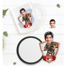 BK Kişiye Özel Asker Karikatürlü Beyaz Kupa ve Ahşap Bardak Altlığı Hediye Seti-1