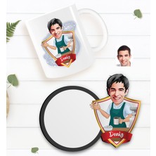 BK Kişiye Özel Barista Karikatürlü Beyaz Kupa ve Ahşap Bardak Altlığı Hediye Seti-1