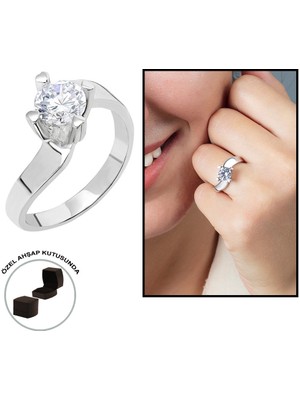 Online Hediye Sepeti Starlight Diamond Pırlanta Montür Asimetrik 925 Ayar Gümüş Bayan Tektaş Yüzük