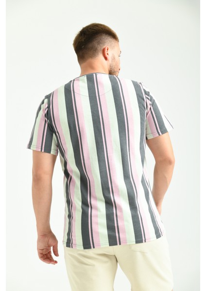 Multi Baskı Detaylı Bisiklet Yaka T-Shirt fırsatları