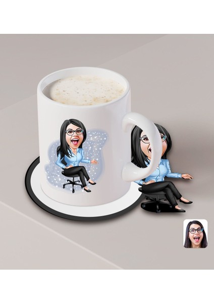 Kişiye Özel Kadın Patron Karikatürlü Beyaz Kupa ve Ahşap Bardak Altlığı Hediye Seti-5 fiyatları